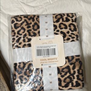Soma Size Medium-Cool Nights Leopard Print Pajama Set